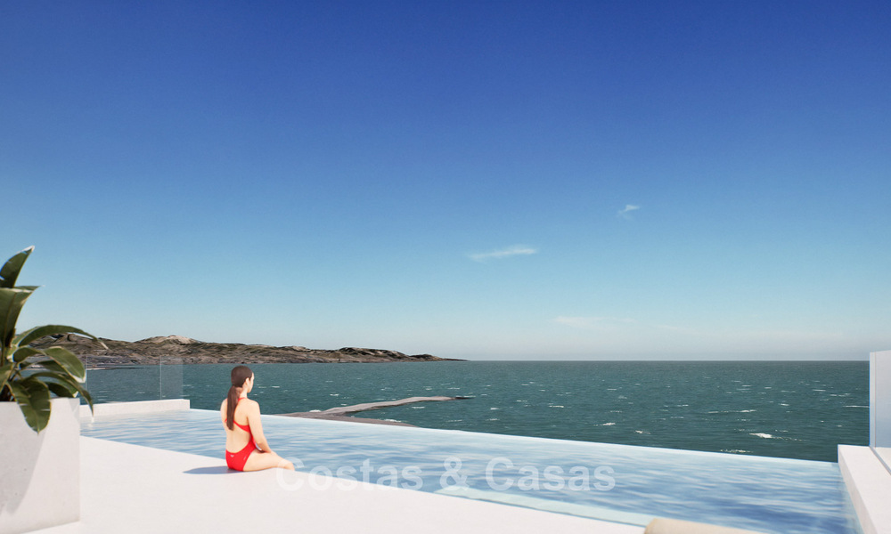 6 luxury duplex penthouses with open sea views for sale directly on the beach promenade in Malaga centre 777579