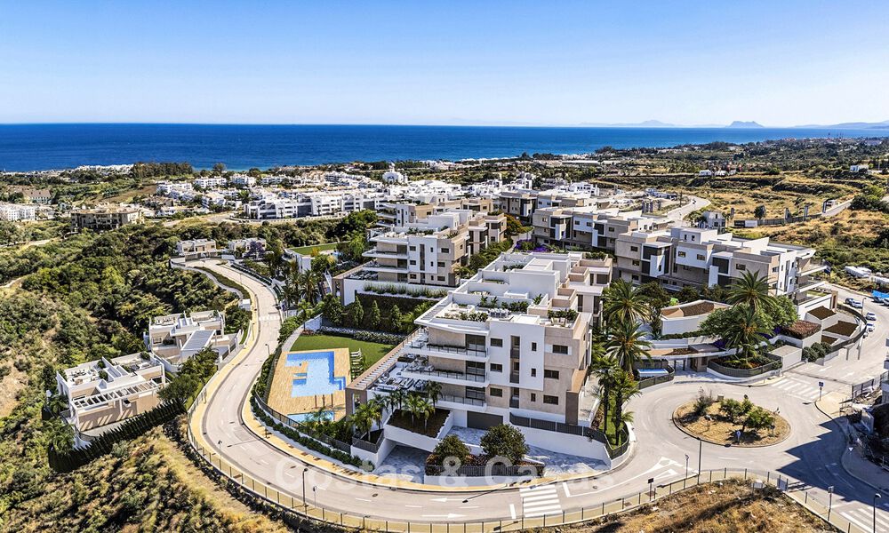 Project of modern apartments and semi-detached villas for sale on the New Golden Mile between Marbella and Estepona 777401