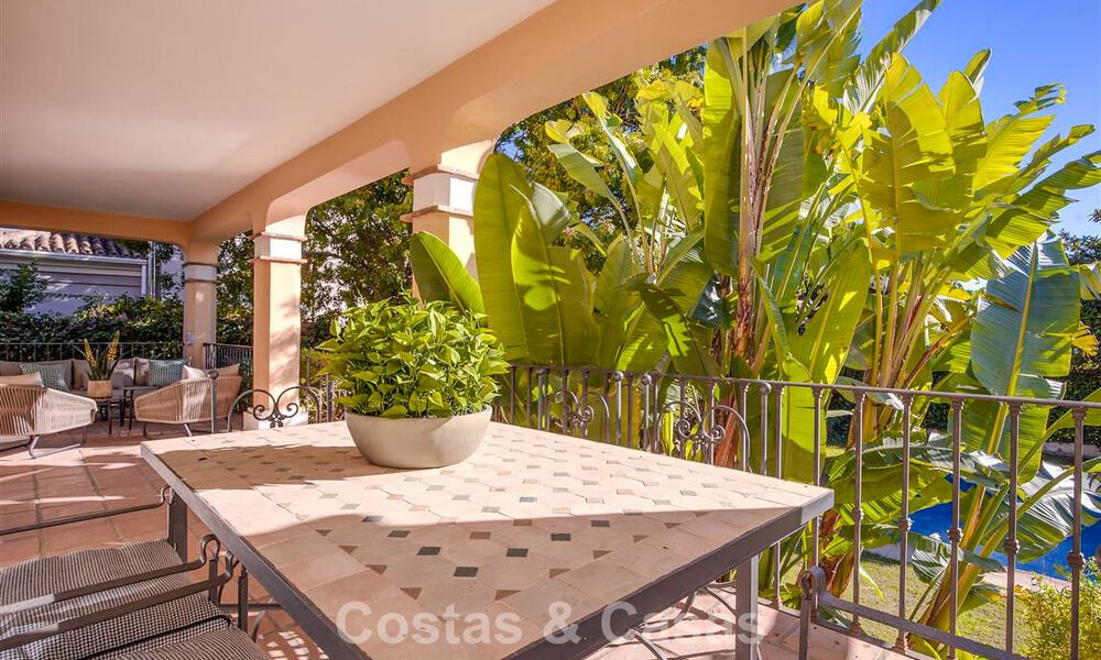 Mediterranean villa for sale walking distance to the beach and amenities in Guadalmina Baja - San Pedro, Marbella 777469