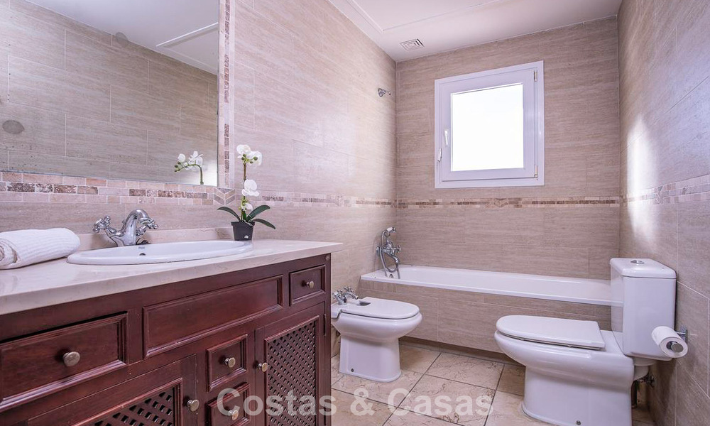 Mediterranean villa for sale walking distance to the beach and amenities in Guadalmina Baja - San Pedro, Marbella 777476