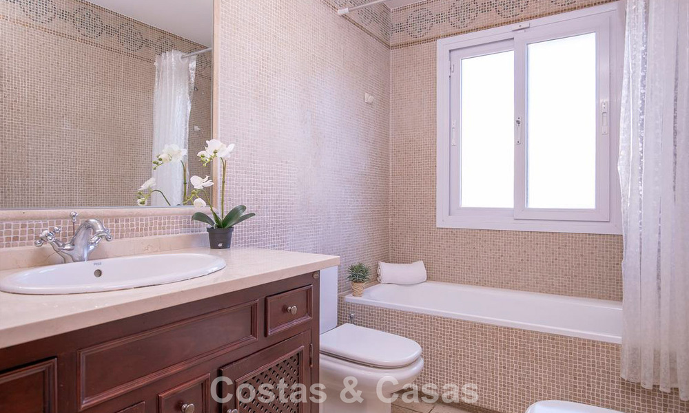 Mediterranean villa for sale walking distance to the beach and amenities in Guadalmina Baja - San Pedro, Marbella 777487