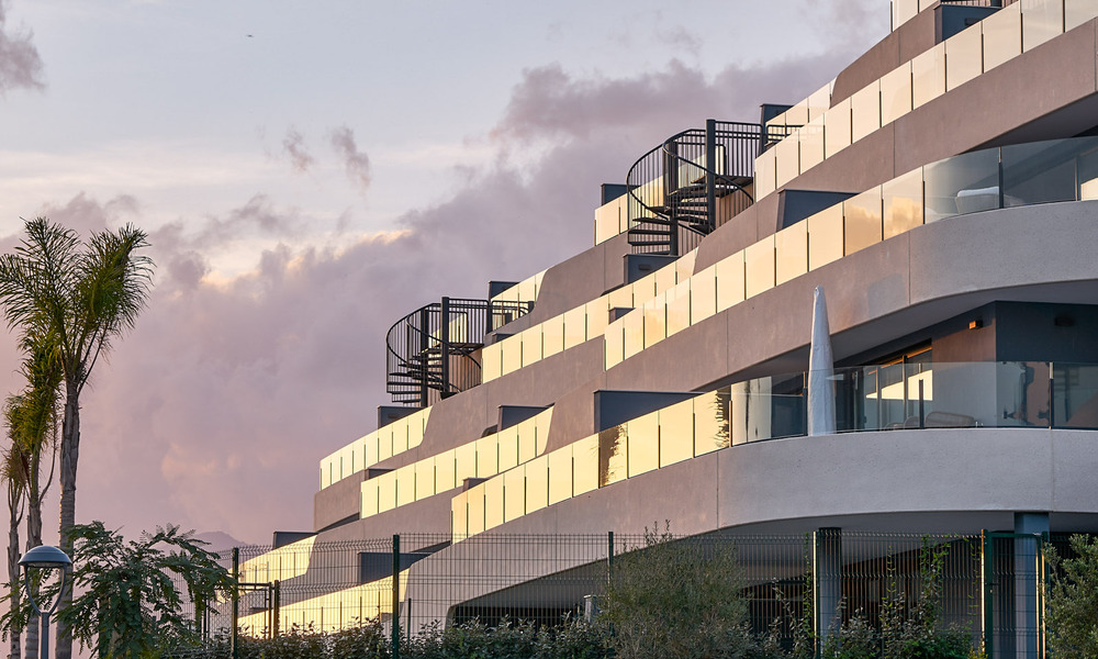 Brand new and move-in ready penthouse with sea views for sale on the New Golden Mile between Marbella and Estepona 777625