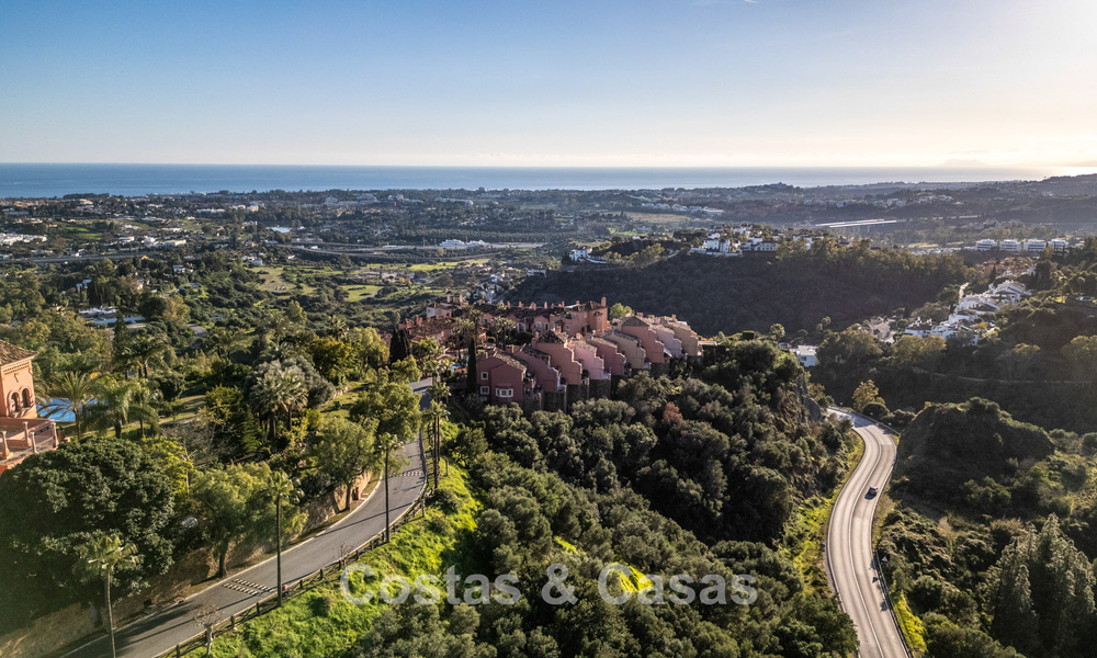 Spacious apartment with panoramic views for sale in Marbella - Benahavis 777628