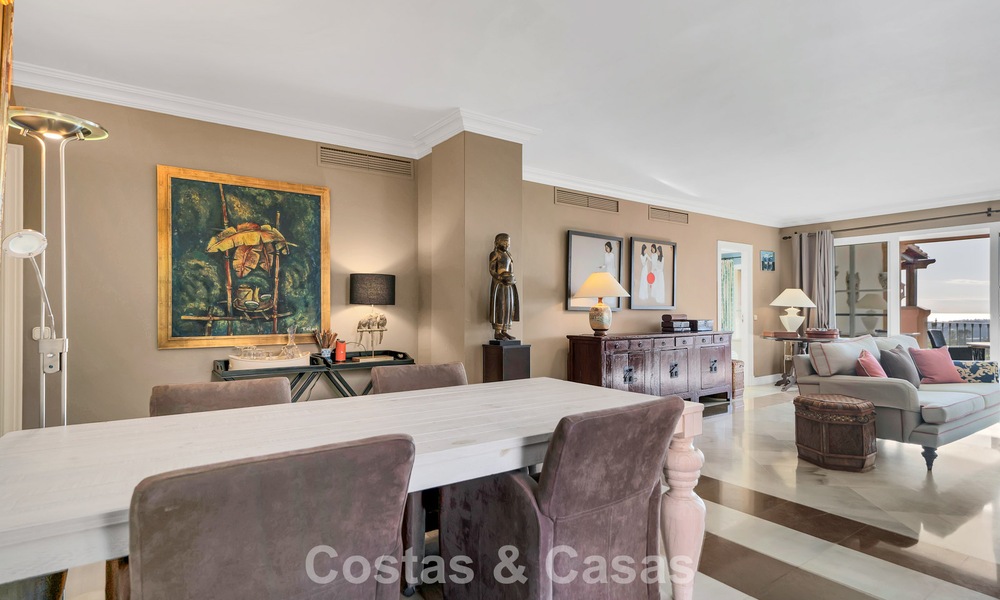 Spacious apartment with panoramic views for sale in Marbella - Benahavis 777638