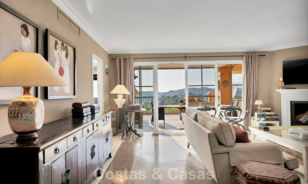 Spacious apartment with panoramic views for sale in Marbella - Benahavis 777641