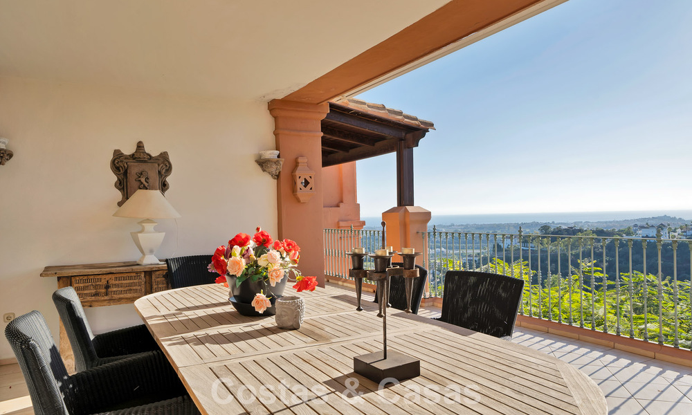 Spacious apartment with panoramic views for sale in Marbella - Benahavis 777655
