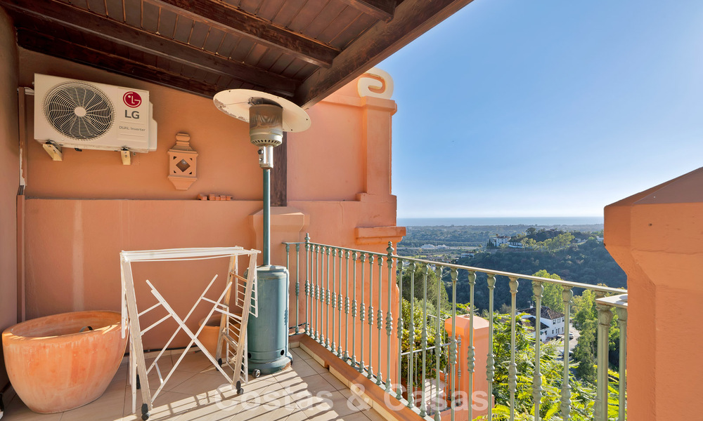 Spacious apartment with panoramic views for sale in Marbella - Benahavis 777659