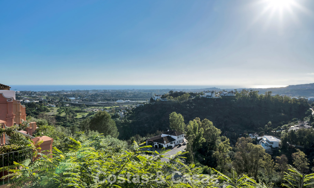 Spacious apartment with panoramic views for sale in Marbella - Benahavis 777661