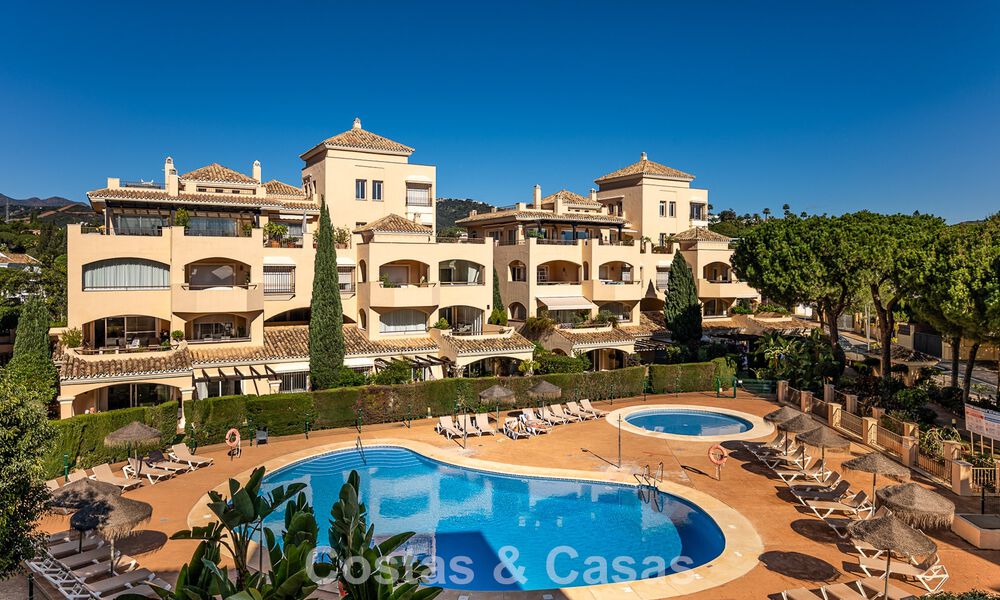 Stunning duplex penthouse for sale, walking distance to amenities and the beach in Elviria, Marbella 777782