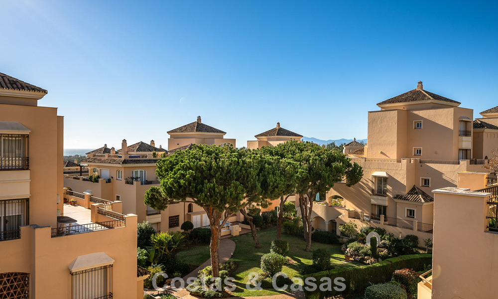 Stunning duplex penthouse for sale, walking distance to amenities and the beach in Elviria, Marbella 777794