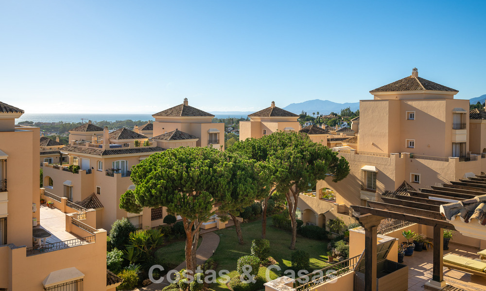 Stunning duplex penthouse for sale, walking distance to amenities and the beach in Elviria, Marbella 777805
