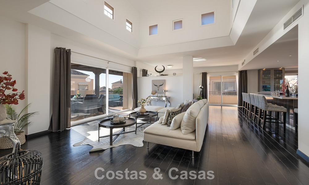 Stunning duplex penthouse for sale, walking distance to amenities and the beach in Elviria, Marbella 777808