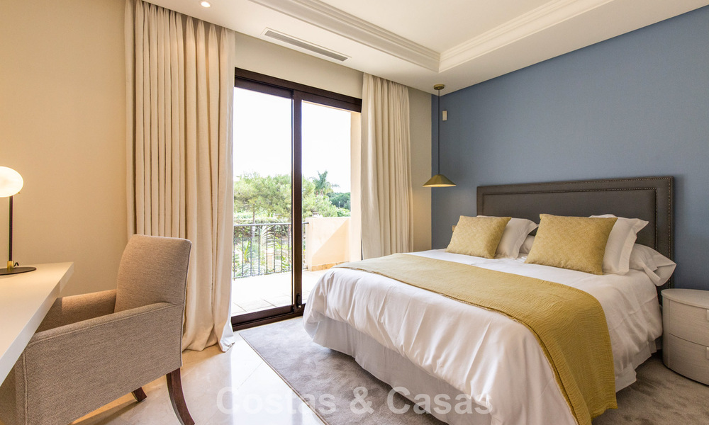 High-end apartment for sale in a gated complex in Nueva Andalucia, Marbella 777674