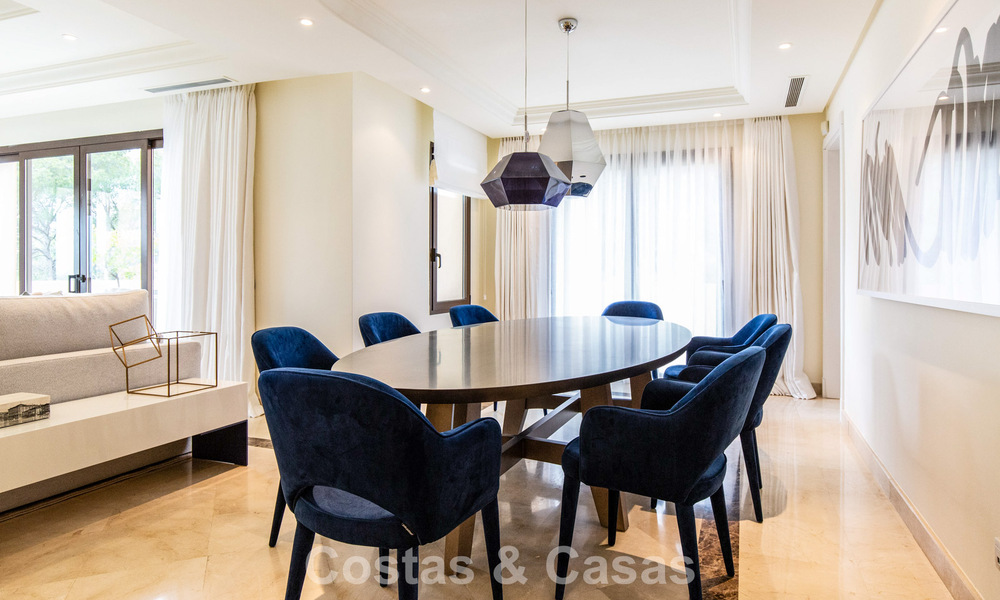 High-end apartment for sale in a gated complex in Nueva Andalucia, Marbella 777678