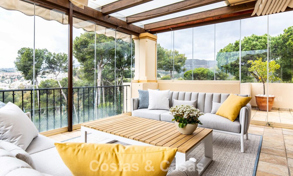 High-end apartment for sale in a gated complex in Nueva Andalucia, Marbella 777684