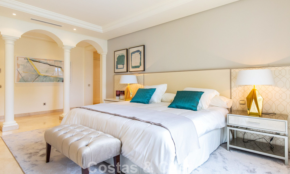 High-end apartment for sale in a gated complex in Nueva Andalucia, Marbella 777687