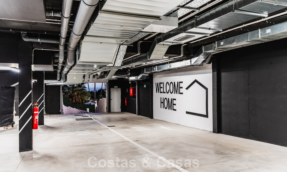 Modernist design townhouse with sea views for sale in a prestigious resort in Mijas Costa, Costa del Sol 777829