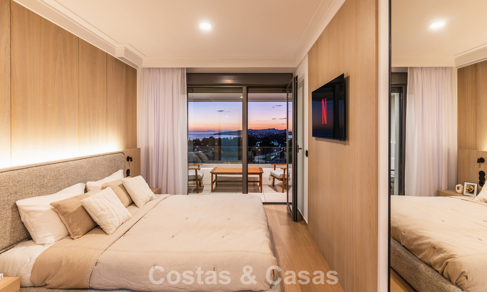 Modernist design townhouse with sea views for sale in a prestigious resort in Mijas Costa, Costa del Sol 777833