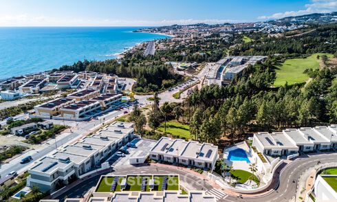 Modernist design townhouse with sea views for sale in a prestigious resort in Mijas Costa, Costa del Sol 777838