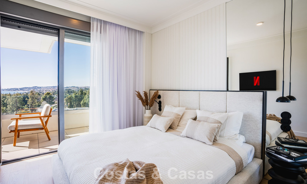 Modernist design townhouse with sea views for sale in a prestigious resort in Mijas Costa, Costa del Sol 777845