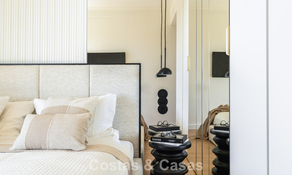 Modernist design townhouse with sea views for sale in a prestigious resort in Mijas Costa, Costa del Sol 777849