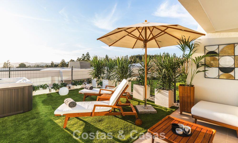 Modernist design townhouse with sea views for sale in a prestigious resort in Mijas Costa, Costa del Sol 777862