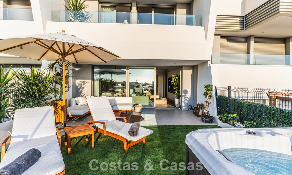Modernist design townhouse with sea views for sale in a prestigious resort in Mijas Costa, Costa del Sol 777863