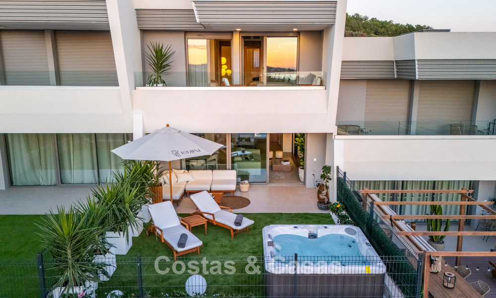 Modernist design townhouse with sea views for sale in a prestigious resort in Mijas Costa, Costa del Sol 777866