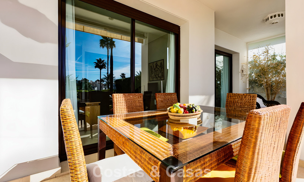 Spacious, move-in ready apartment for sale with large garden and sea views in a gated community in Benahavis - Marbella 777928