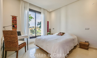 Spacious, move-in ready apartment for sale with large garden and sea views in a gated community in Benahavis - Marbella 777951 