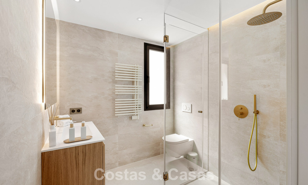 Prestigious renovated luxury villa in traditional style for sale in a quiet residential area of Nueva Andalucia, Marbella 778129