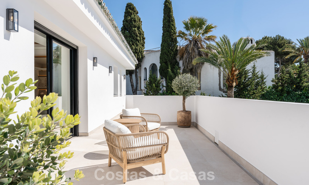 Prestigious renovated luxury villa in traditional style for sale in a quiet residential area of Nueva Andalucia, Marbella 778138