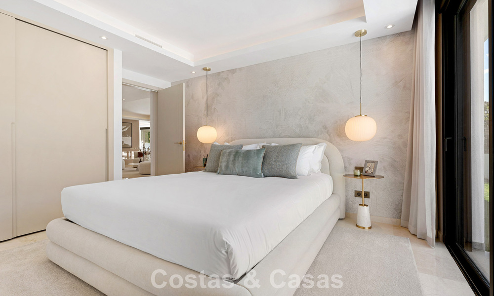 Prestigious renovated luxury villa in traditional style for sale in a quiet residential area of Nueva Andalucia, Marbella 778140