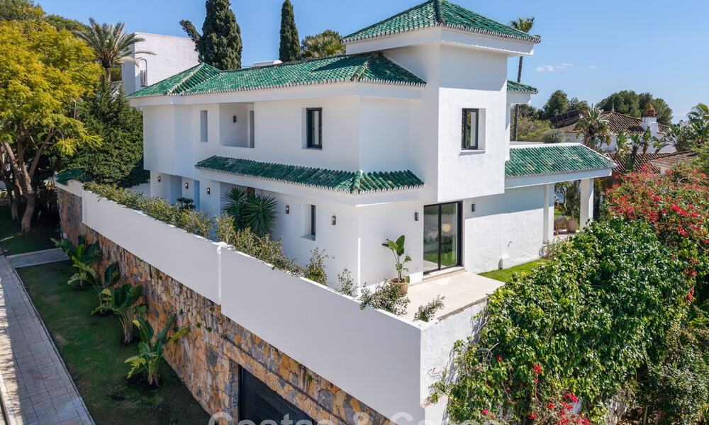 Prestigious renovated luxury villa in traditional style for sale in a quiet residential area of Nueva Andalucia, Marbella 778150