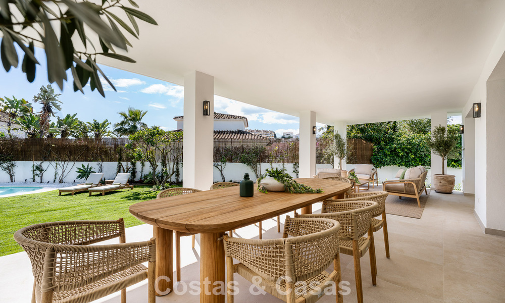 Prestigious renovated luxury villa in traditional style for sale in a quiet residential area of Nueva Andalucia, Marbella 778155