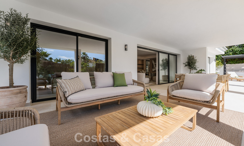 Prestigious renovated luxury villa in traditional style for sale in a quiet residential area of Nueva Andalucia, Marbella 778158