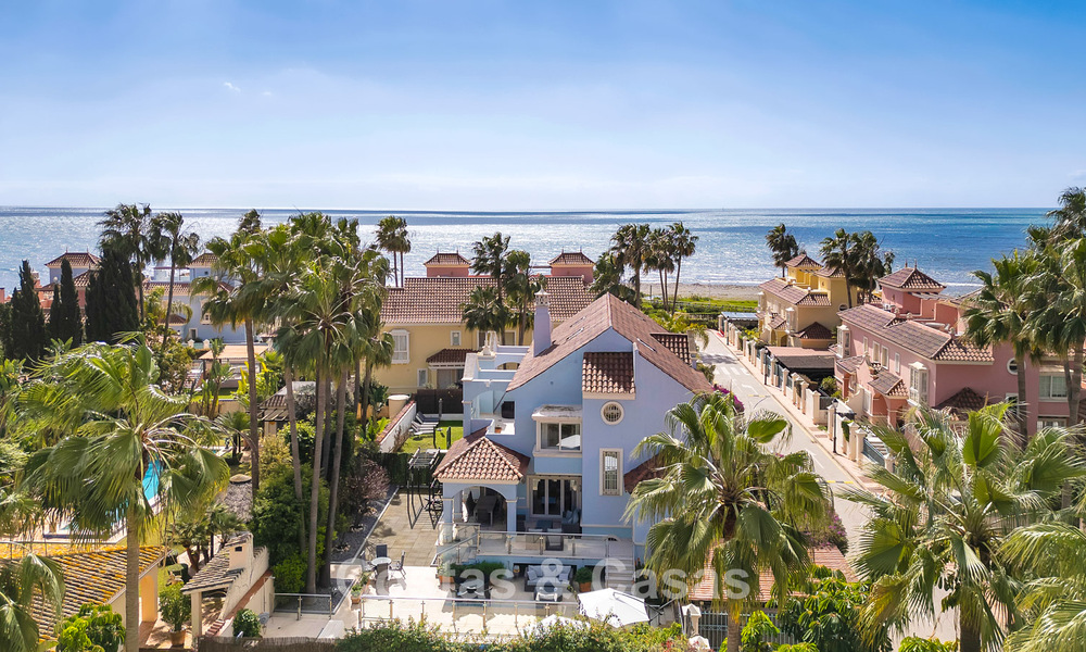 Charming semi-detached villa for sale just metres from the beach near Puerto Banus, Marbella 777971