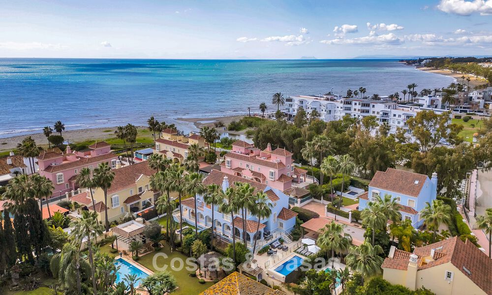 Charming semi-detached villa for sale just metres from the beach near Puerto Banus, Marbella 777973