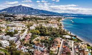 Charming semi-detached villa for sale just metres from the beach near Puerto Banus, Marbella 777977 
