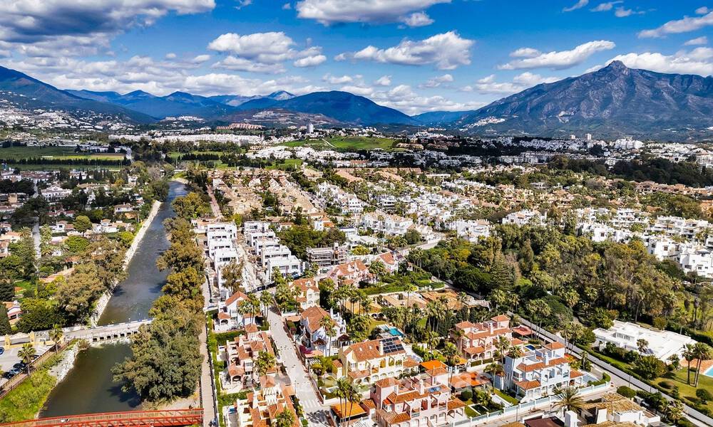Charming semi-detached villa for sale just metres from the beach near Puerto Banus, Marbella 777978