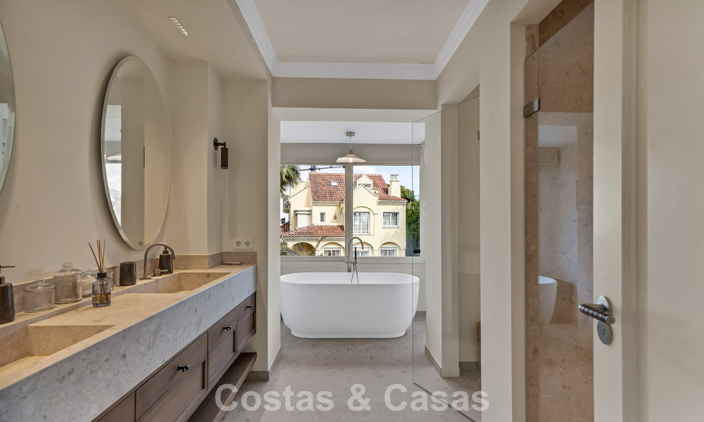 Charming semi-detached villa for sale just metres from the beach near Puerto Banus, Marbella 777987