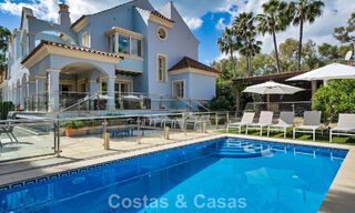 Charming semi-detached villa for sale just metres from the beach near Puerto Banus, Marbella 778020 