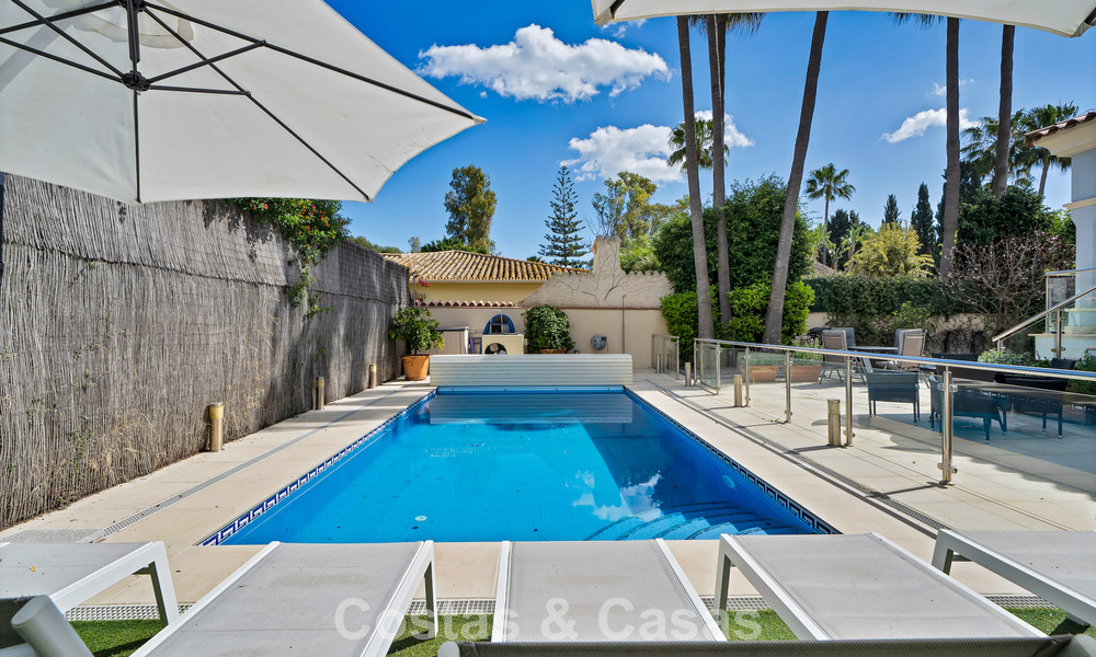 Charming semi-detached villa for sale just metres from the beach near Puerto Banus, Marbella 778022