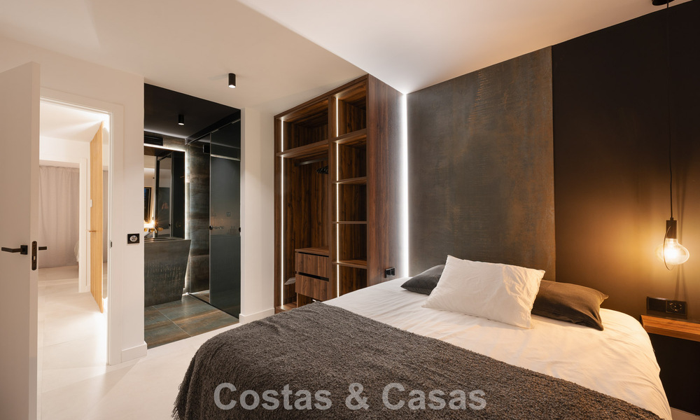 Modern refurbished penthouse for sale in Nueva Andalucia's golf valley, Marbella 778032
