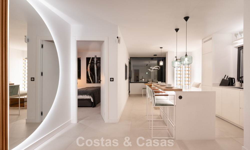 Modern refurbished penthouse for sale in Nueva Andalucia's golf valley, Marbella 778033