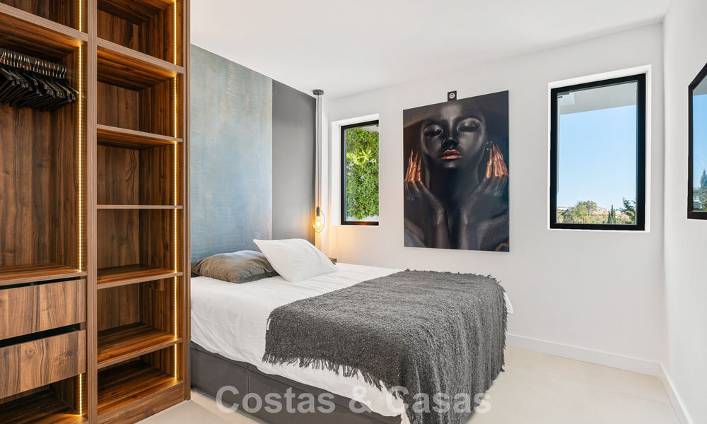 Modern refurbished penthouse for sale in Nueva Andalucia's golf valley, Marbella 778038