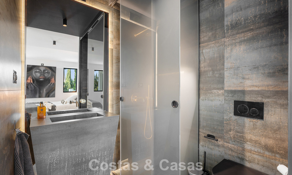 Modern refurbished penthouse for sale in Nueva Andalucia's golf valley, Marbella 778040