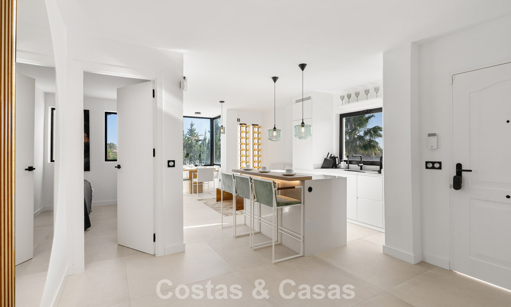 Modern refurbished penthouse for sale in Nueva Andalucia's golf valley, Marbella 778042