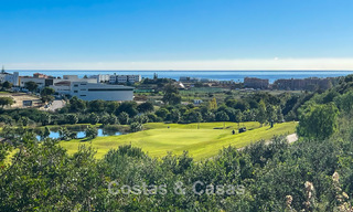 New launch. 14 sophisticated luxury villas with sea views for sale on the golf course west of Estepona centre 778027 