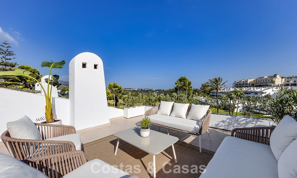 Renovated penthouse for sale in a popular golf urbanisation in Aloha, Nueva Andalucia, Marbella 778070